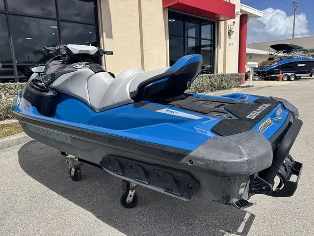 Slide: The Image of Sea-Doo GTI SE 130 2020 - 6