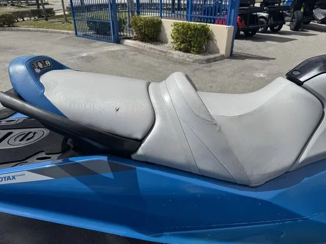 Slide: The Image of Sea-Doo GTI SE 130 2020 - 9