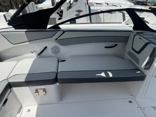 Slide: The Image of Yamaha AR220 2025 - 24