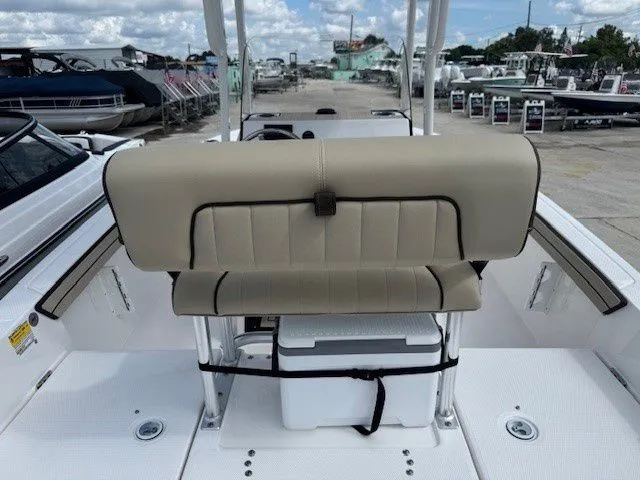 Slide: The Image of Yamaha 190 FSH Sport 2025 - 32