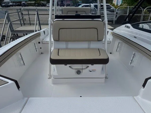 Slide: The Image of Yamaha 190 FSH Sport 2025 - 41