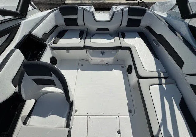 Slide: The Image of Yamaha AR195 2025 - 20