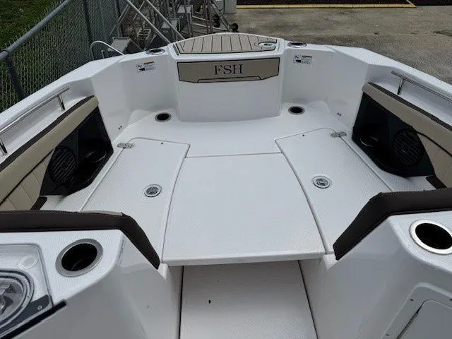 Slide: The Image of Yamaha 255 FSH Sport E 2025 - 62