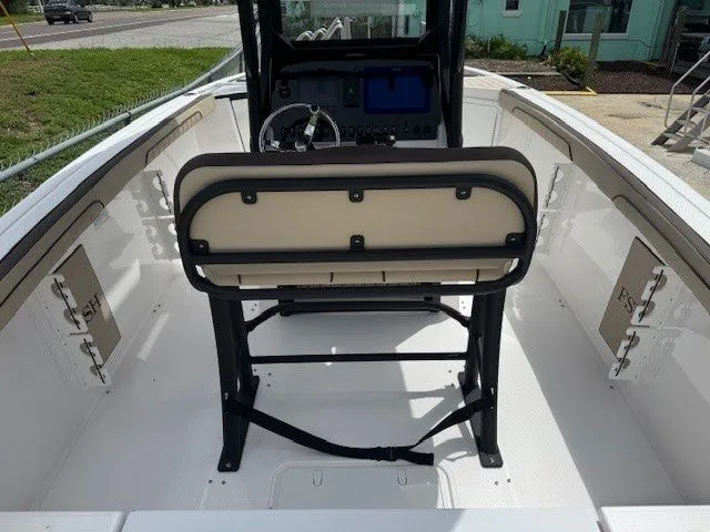 Slide: The Image of Yamaha 255 FSH Sport E 2025 - 95