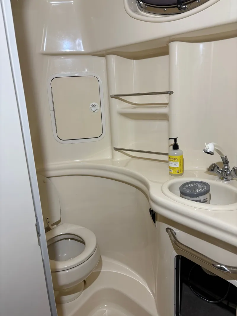 Slide: The Image of Sea Ray 300 Sundancer 2003 - 14