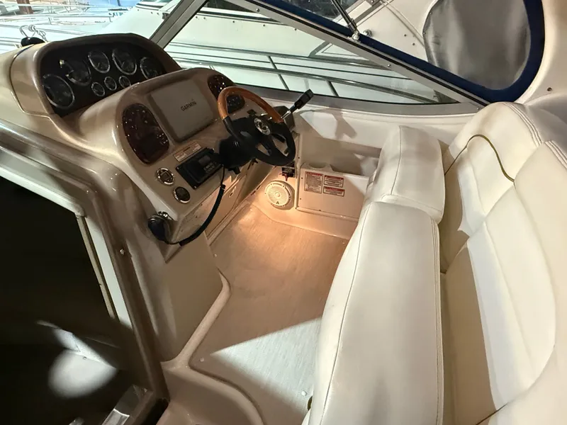 Slide: The Image of Sea Ray 300 Sundancer 2003 - 19