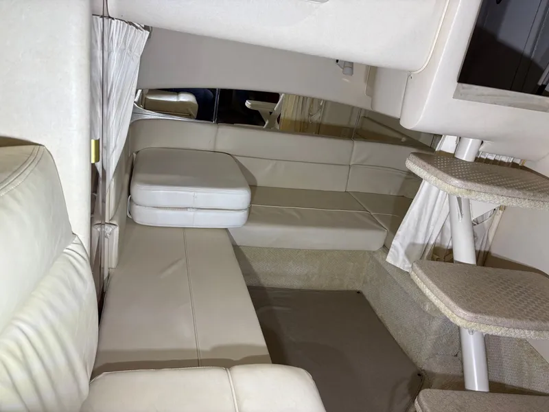 Slide: The Image of Sea Ray 300 Sundancer 2003 - 9