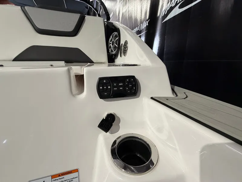 Slide: The Image of Yamaha 220 SD 2023 - 16