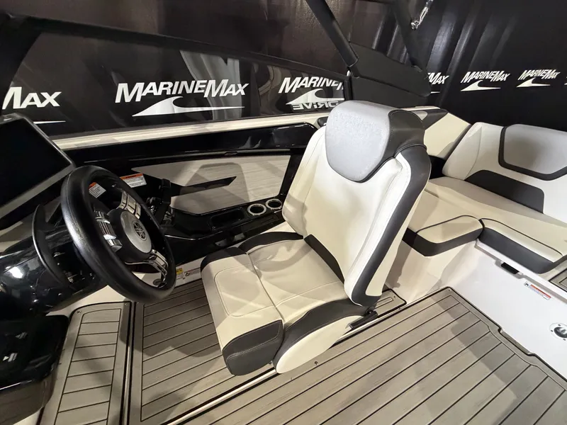 Slide: The Image of Yamaha 220 SD 2023 - 32
