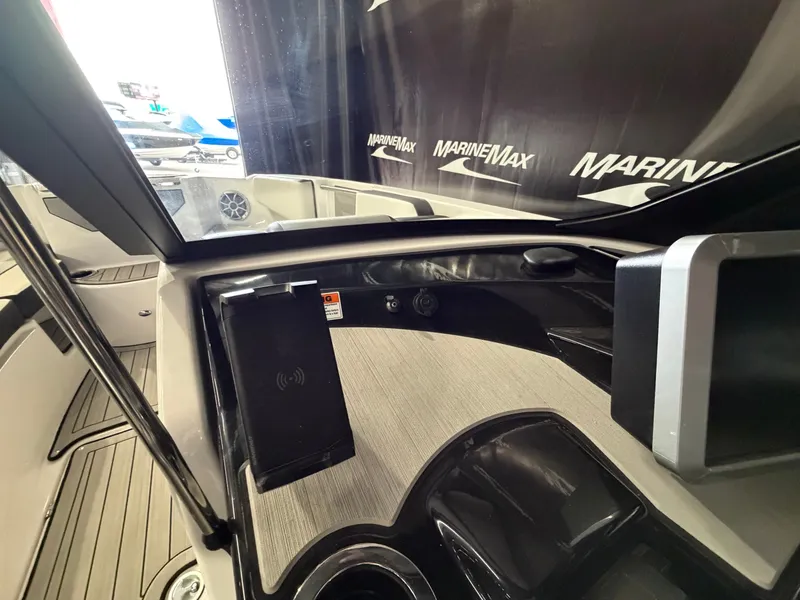Slide: The Image of Yamaha 220 SD 2023 - 40