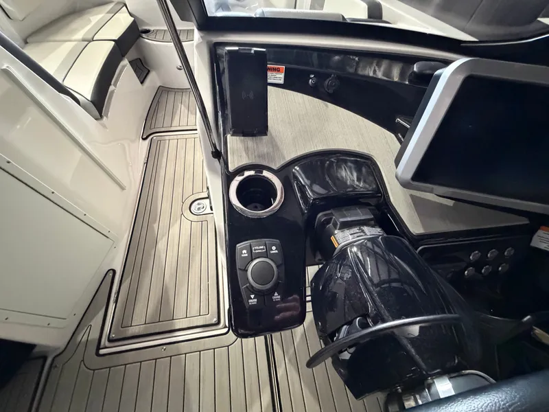 Slide: The Image of Yamaha 220 SD 2023 - 41