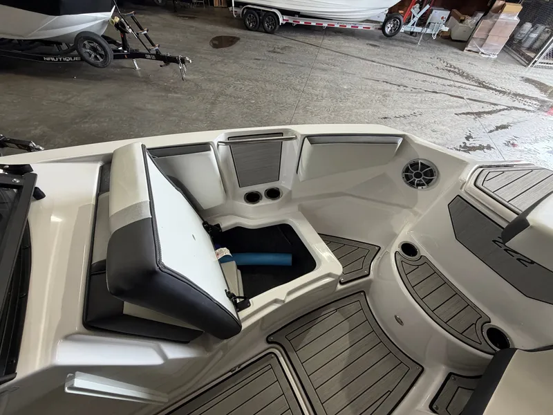 Slide: The Image of Yamaha 220 SD 2023 - 52