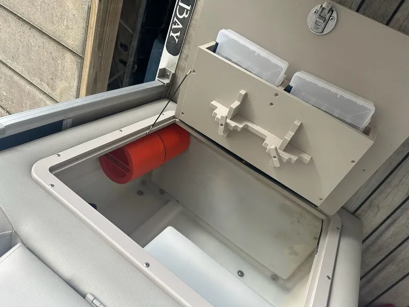 Slide: The Image of South Bay 524FCR 2015 - 11