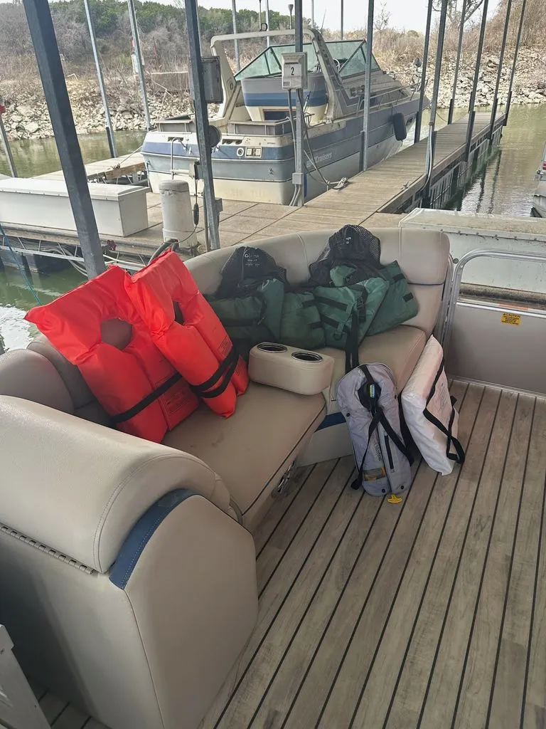 Slide: The Image of South Bay 524FCR 2015 - 7