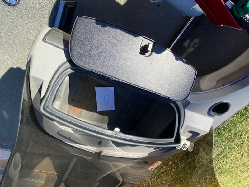 Slide: The Image of Crestliner 1650 Fish Hawk 2013 - 16