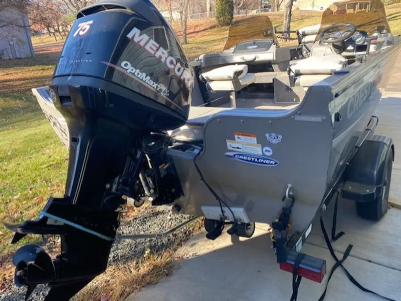 Slide: The Image of Crestliner 1650 Fish Hawk 2013 - 20