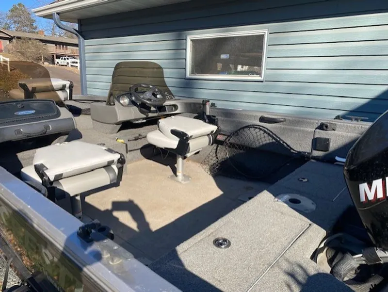 Slide: The Image of Crestliner 1650 Fish Hawk 2013 - 6