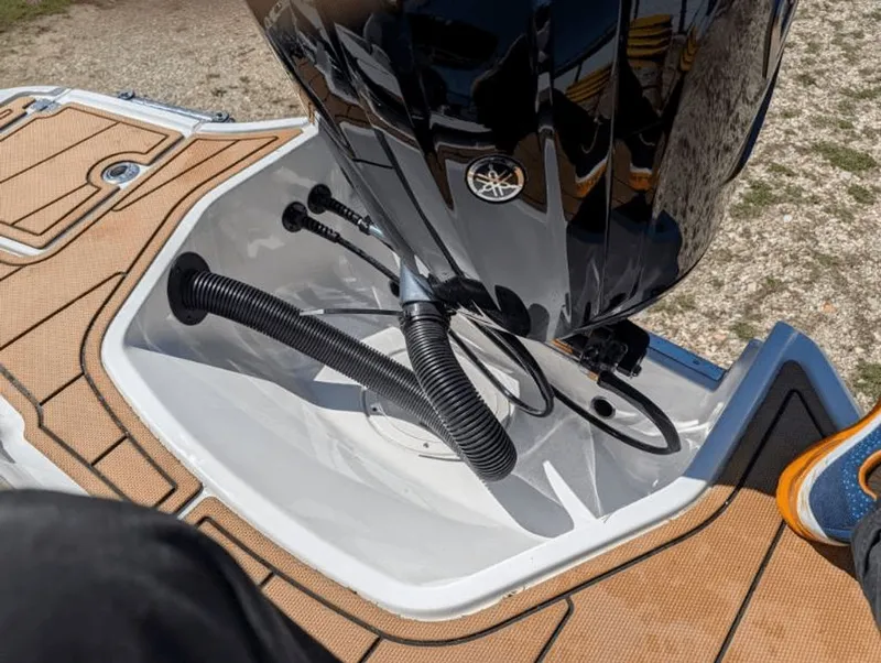 Slide: The Image of Chaparral 21 SSi 2026 - 16