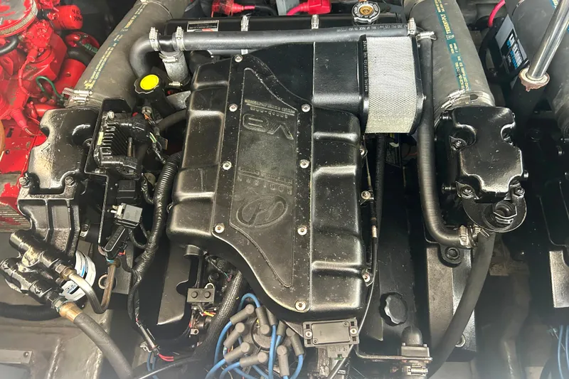Slide: The Image of Engine compartment of a 2000 Sea Ray 340 Sundancer boat. - 39