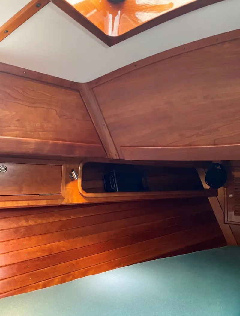 Slide: The Image of Able 42 Custom Yacht 1990 - 22