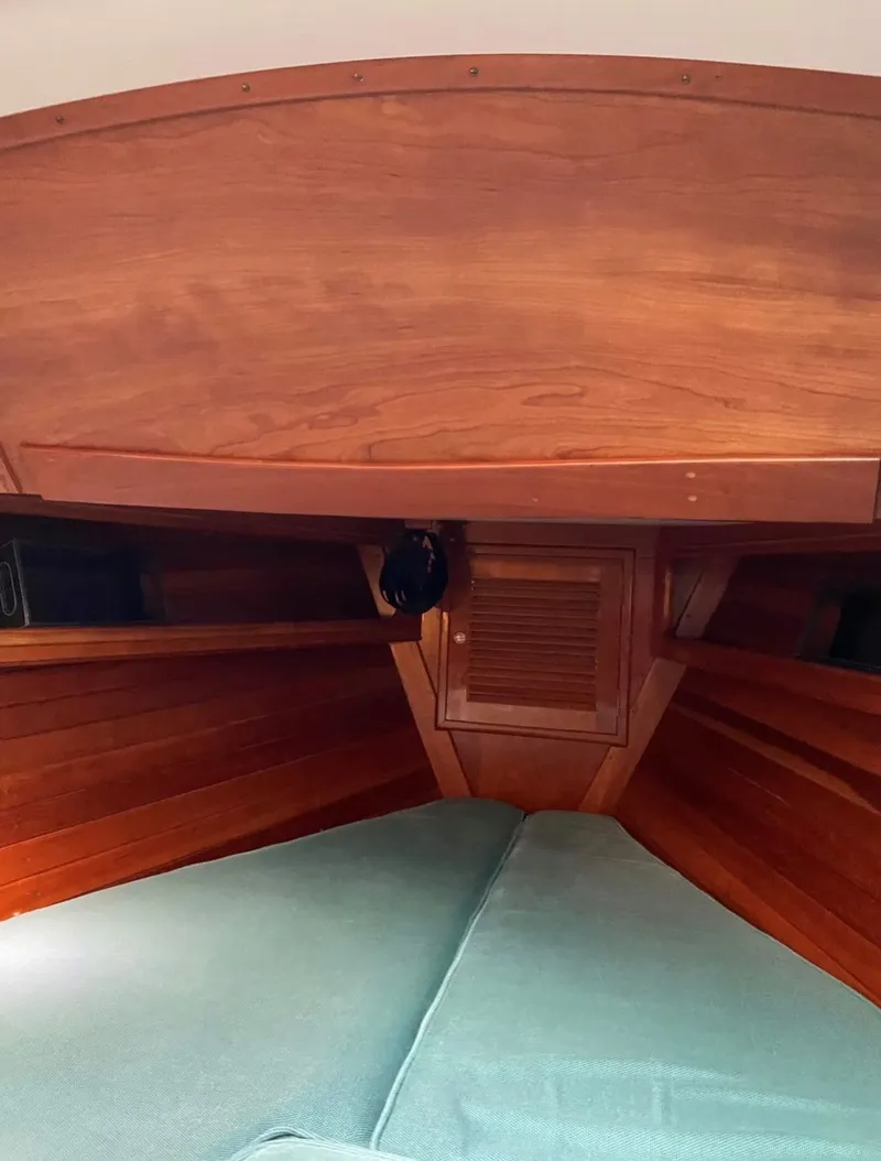 Slide: The Image of Able 42 Custom Yacht 1990 - 25