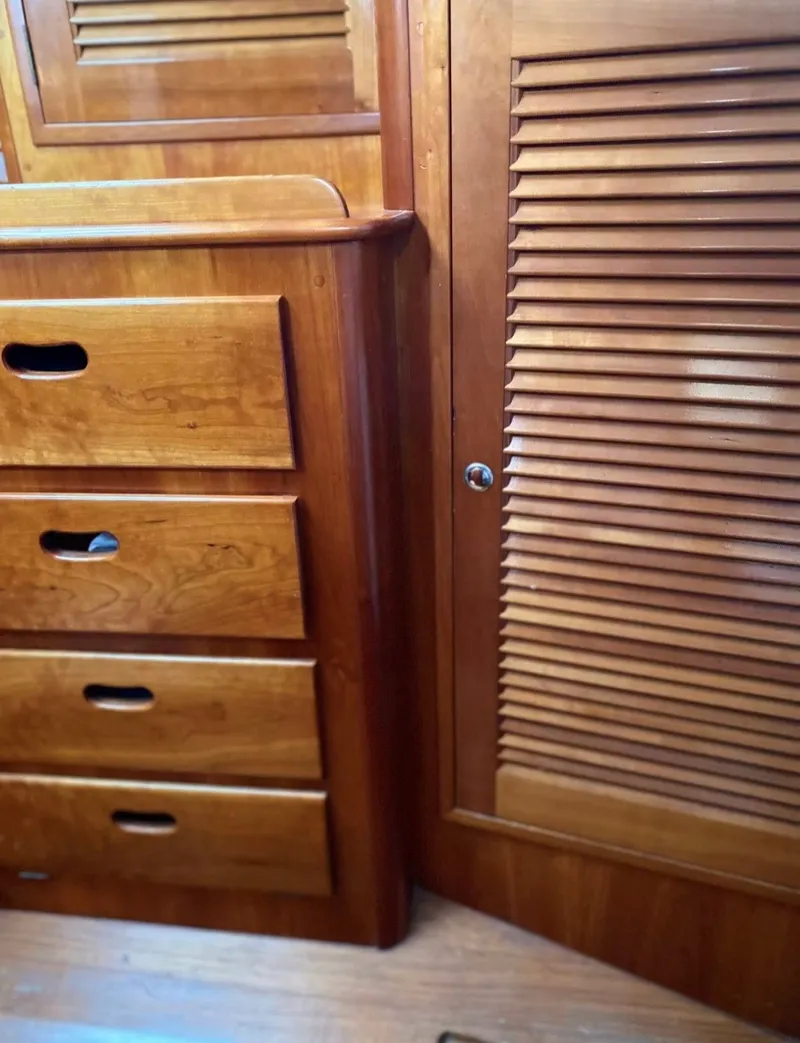 Slide: The Image of Able 42 Custom Yacht 1990 - 38