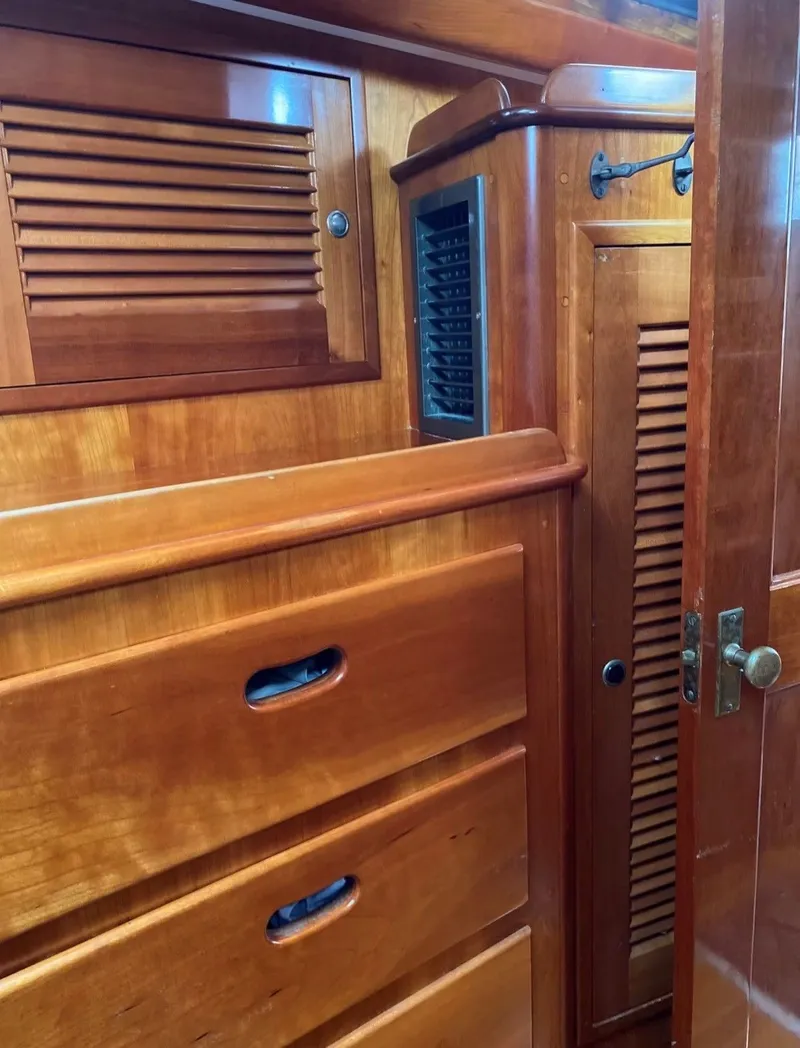 Slide: The Image of Able 42 Custom Yacht 1990 - 49