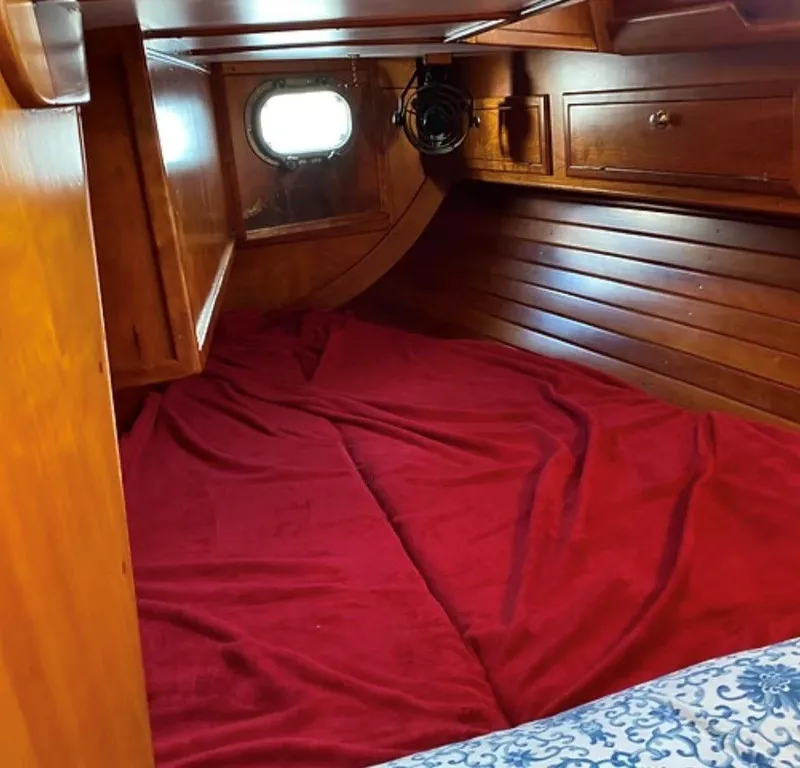 Slide: The Image of Able 42 Custom Yacht 1990 - 61