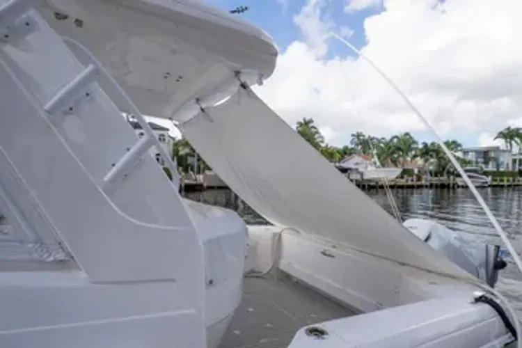 Slide: The Image of 2022 Intrepid 477 Evolution - Image 3 - 3