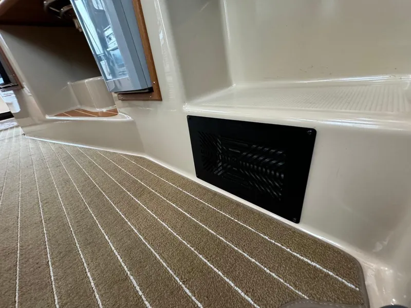 Slide: The Image of Ranger Tug R-31 S 2018 - 55