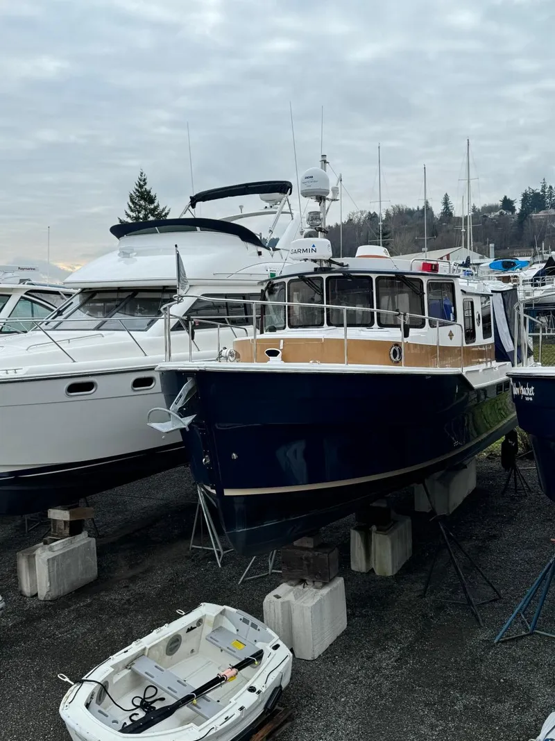 Slide: The Image of Ranger Tug R-31 S 2018 - 61