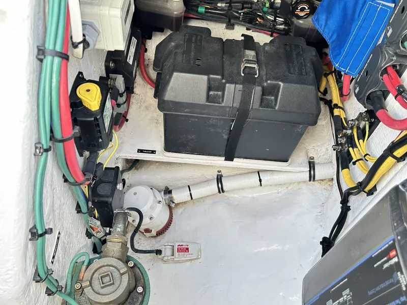 Slide: The Image of Electrical system of 2018 Intrepid 475 Sport Yacht with battery and wiring. - 38