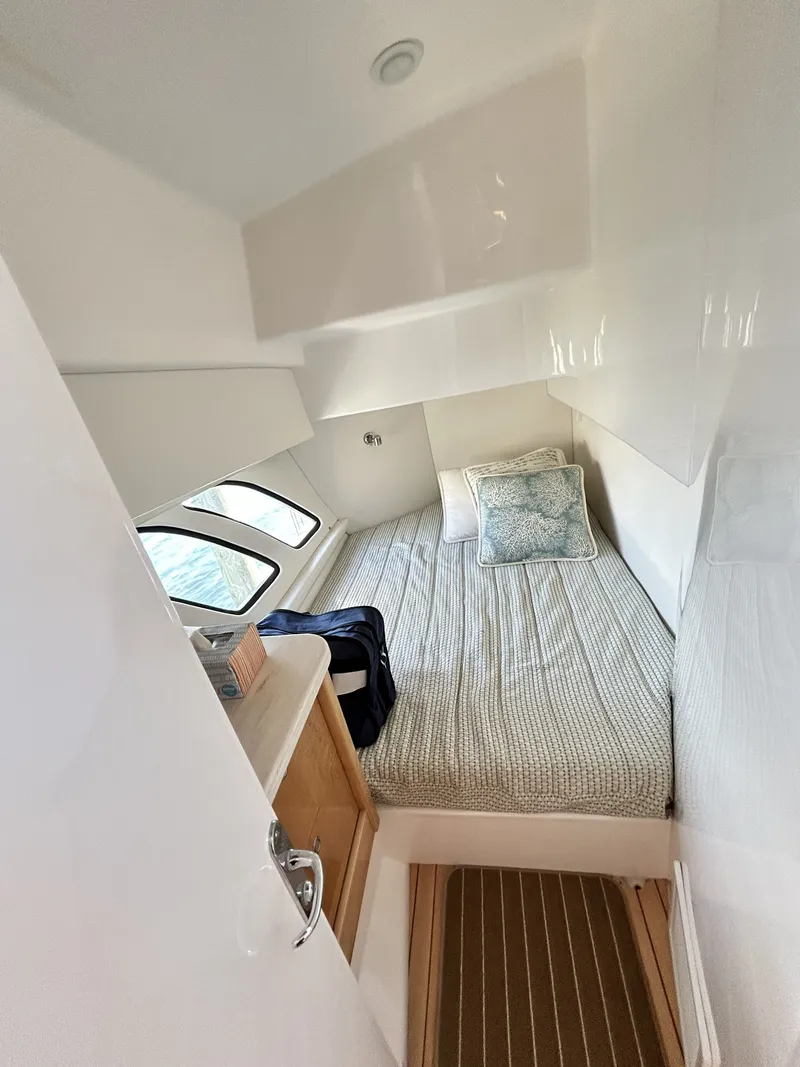 Slide: The Image of Intrepid 475 Sport Yacht 2018 - 60