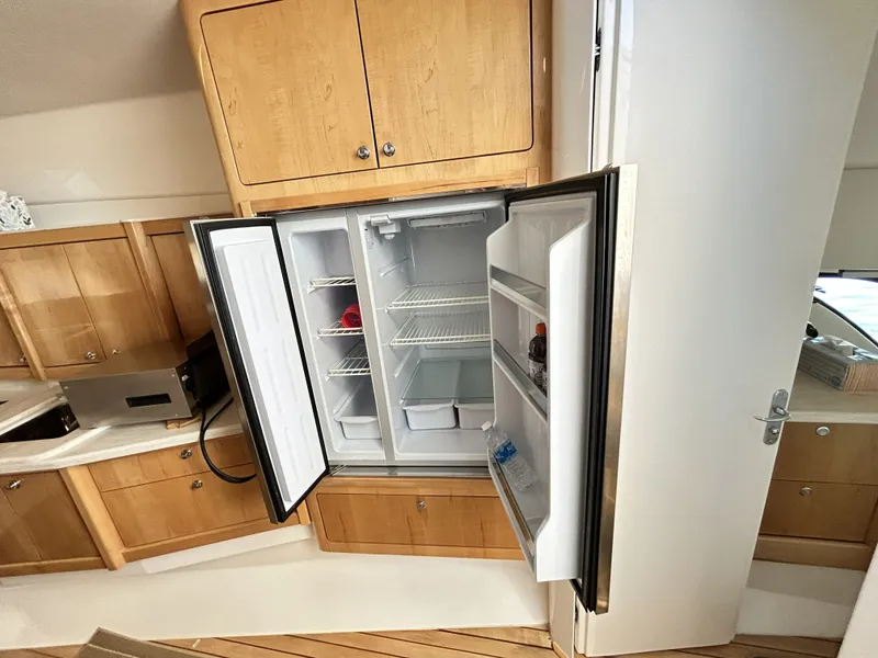 Slide: The Image of Intrepid 475 Sport Yacht 2018 - 64