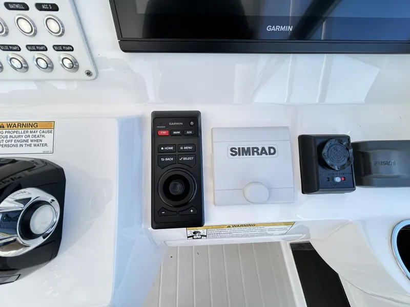 Slide: The Image of Intrepid 475 Sport Yacht 2018 - 76