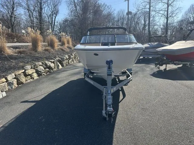 Slide: The Image of Bayliner V20 2026 - 11