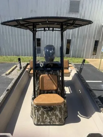 Slide: The Image of Avid 23 Mag 2024 - 11