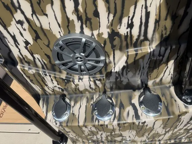 Slide: The Image of Avid 23 Mag 2024 - 13