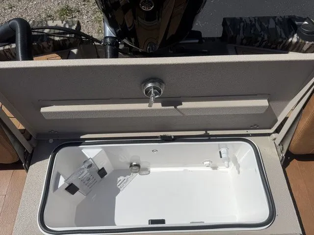 Slide: The Image of Avid 23 Mag 2024 - 15