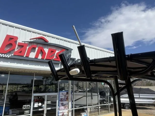 Slide: The Image of Avid 23 Mag 2024 - 16