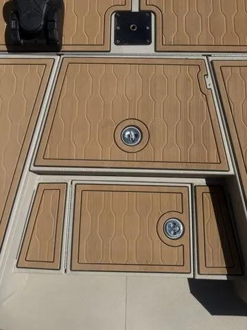 Slide: The Image of Avid 23 Mag 2024 - 4