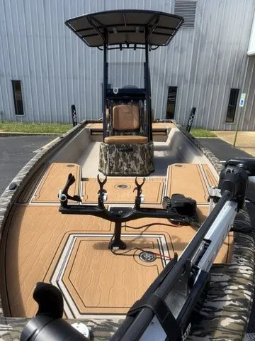 Slide: The Image of Avid 23 Mag 2024 - 6