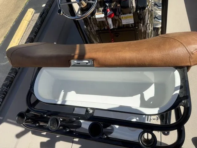 Slide: The Image of Avid 23 Mag 2024 - 8