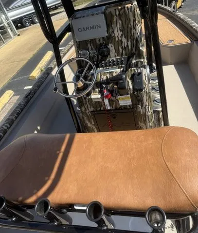 Slide: The Image of Avid 23 Mag 2024 - 9