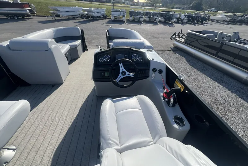 Slide: The Image of Bentley Pontoons Legacy 200 Navigator 2023 - 7