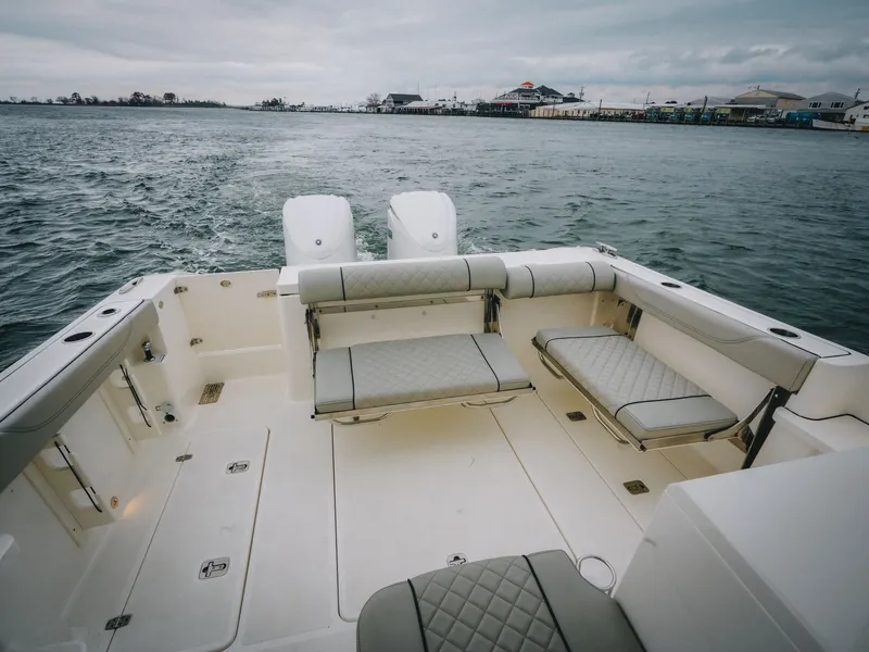 Slide: The Image of Pursuit OS 325 Offshore 2023 - 21