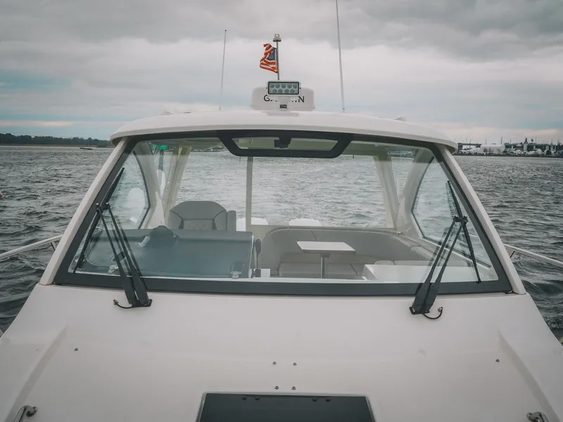 Slide: The Image of Pursuit OS 325 Offshore 2023 - 29