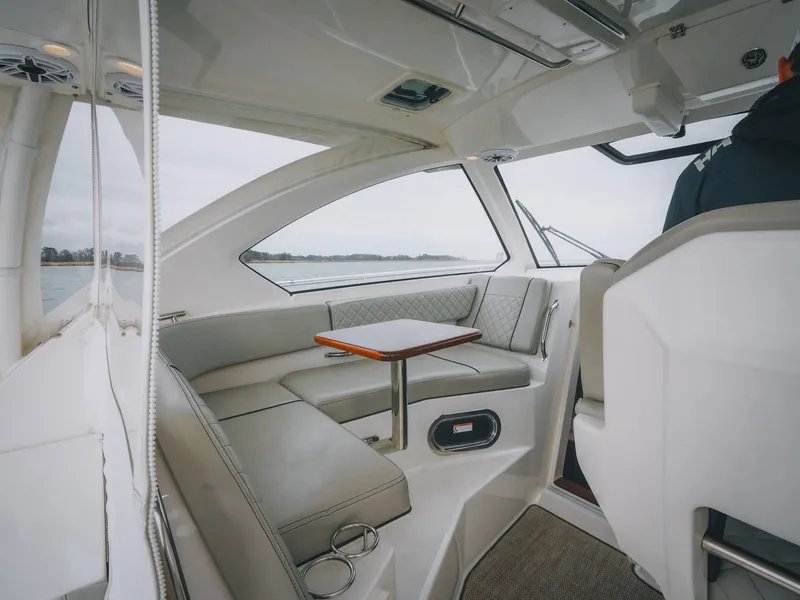 Slide: The Image of Pursuit OS 325 Offshore 2023 - 33