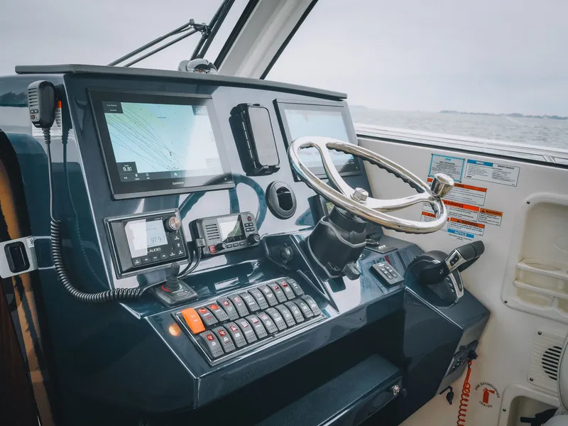 Slide: The Image of Pursuit OS 325 Offshore 2023 - 39