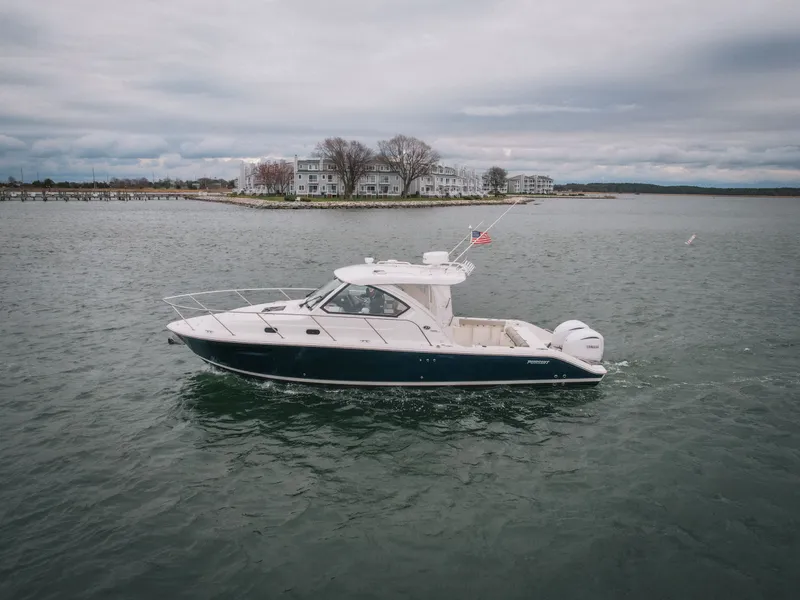 Slide: The Image of Pursuit OS 325 Offshore 2023 - 6